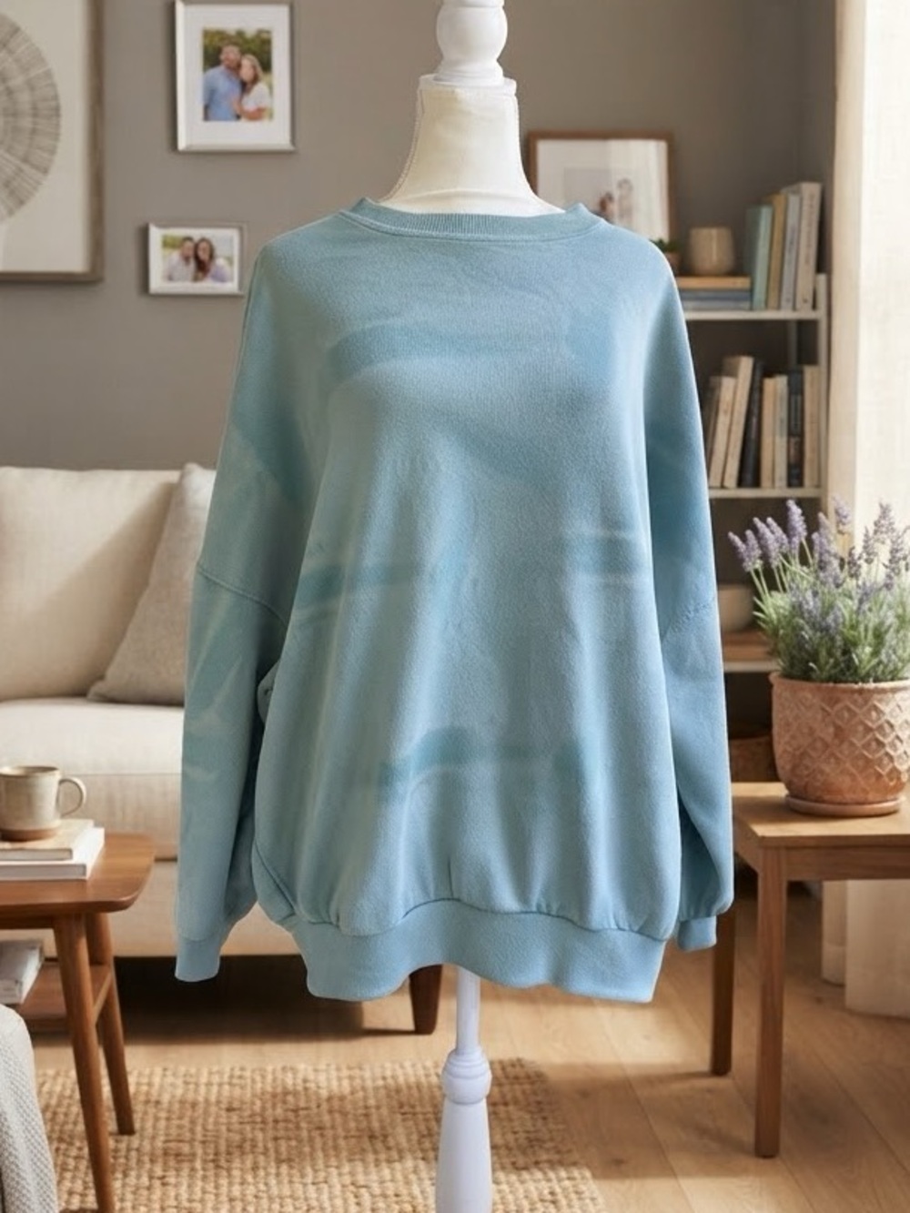 PacSun Women's Light Blue Relaxed Crew Sweatshirt